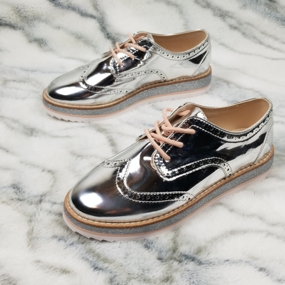 Zara Silver Platinum lace up casual size 5 pink